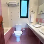 וילה Argiri - Seafront Luxury Villa, P-pool, Seaviews, Walk To *