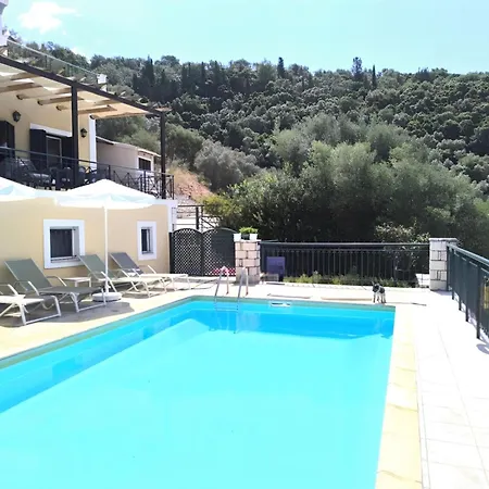 Argiri - Seafront Luxury Villa, P-pool, Seaviews, Walk To Meganisi
