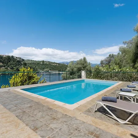 Argiri Meganisi - Seafront Luxury Villa, P-pool, Seaviews, Walk To Vilă