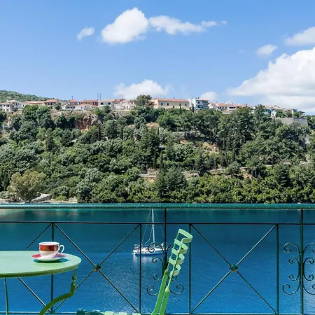 Argiri Meganisi - Seafront Luxury Villa, P-pool, Seaviews, Walk To Vilă *