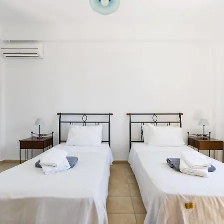 Vilă Argiri Meganisi - Seafront Luxury Villa, P-pool, Seaviews, Walk To