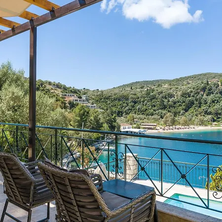 Argiri Meganisi - Seafront Luxury Villa, P-pool, Seaviews, Walk To Vilă Spartokhórion