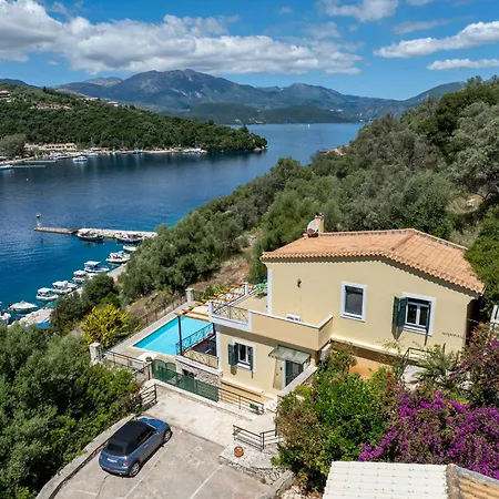 Vilă Argiri Meganisi - Seafront Luxury Villa, P-pool, Seaviews, Walk To Spartokhórion