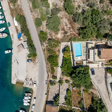 Argiri Meganisi - Seafront Luxury Villa, P-pool, Seaviews, Walk To * Spartokhórion