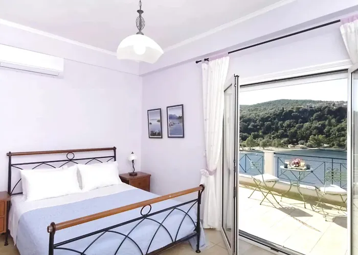 Argiri - Seafront Luxury Villa, P-pool, Seaviews, Walk To Meganisi