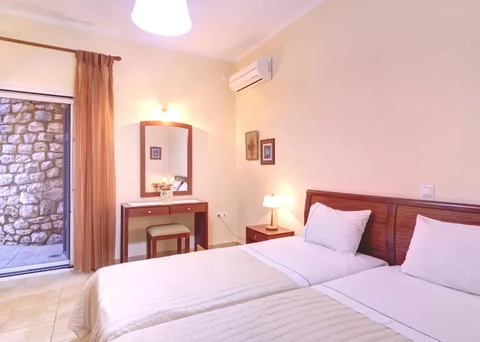 Vilă Argiri - Seafront Luxury Villa, P-pool, Seaviews, Walk To